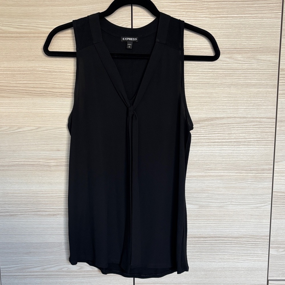 Express Women's Chic Black Sleeveless Blouse